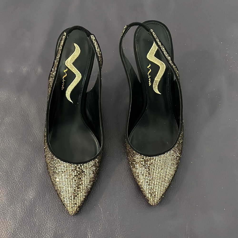 Size 6 1/2 bronze and black sling back heels